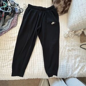 Nike mens Black Joggers Sweatpants